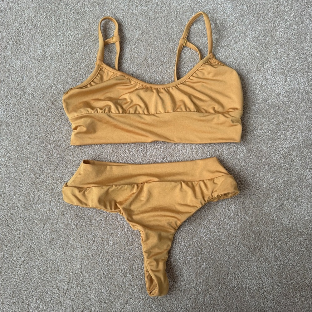 Gooseberry Seaside gold/mustard bikini set